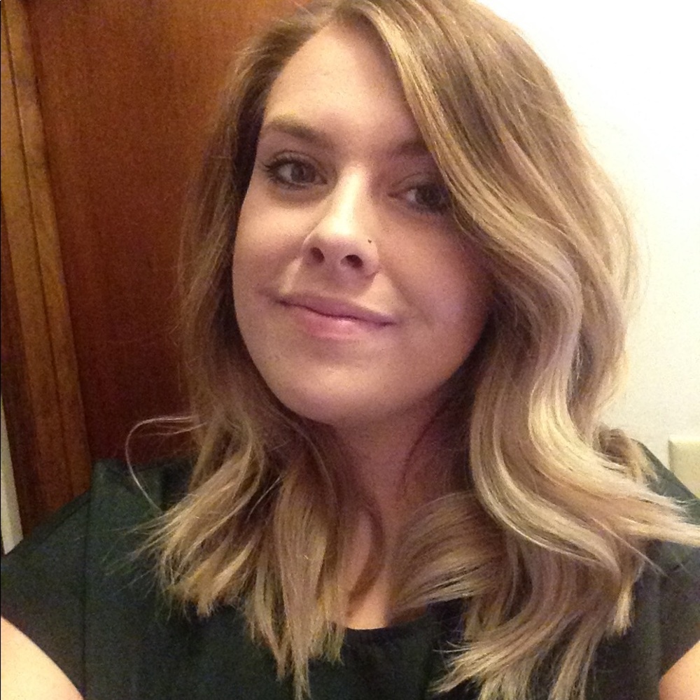 Meet your Posher, Stephanie